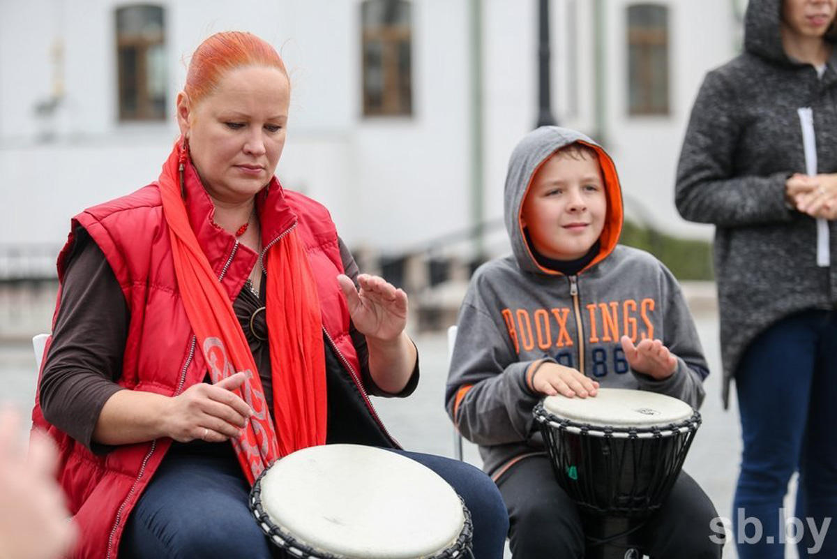 Бакинский бульвар в Минске – феерия азербайджанских блюд, танцев и музыки (ВИДЕО, ФОТО)