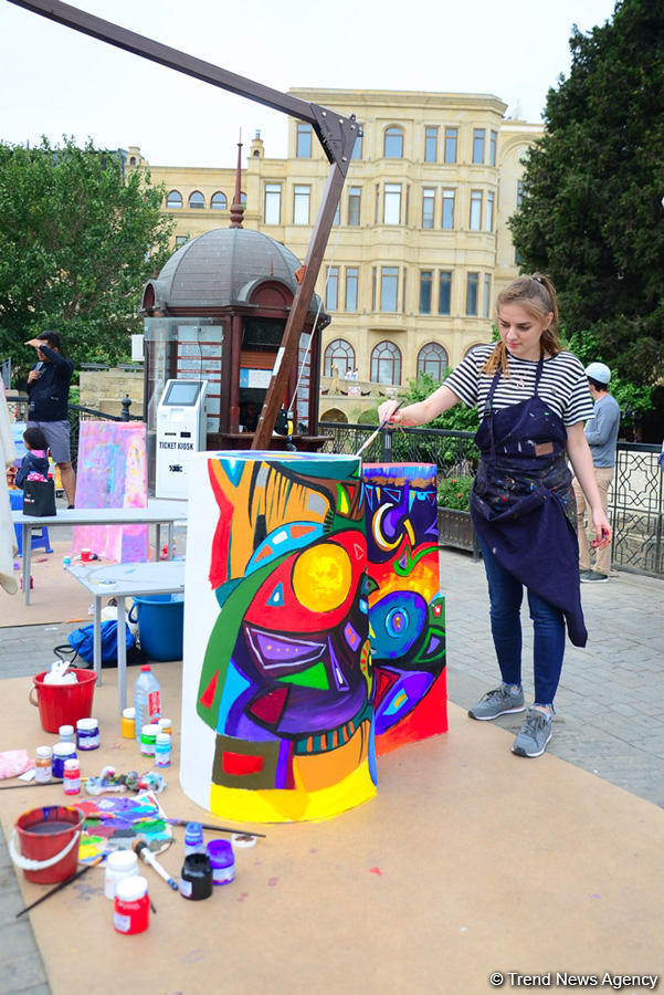 В рамках Фестиваля Насими стартовал фестиваль "Девичья башня" (ФОТО)