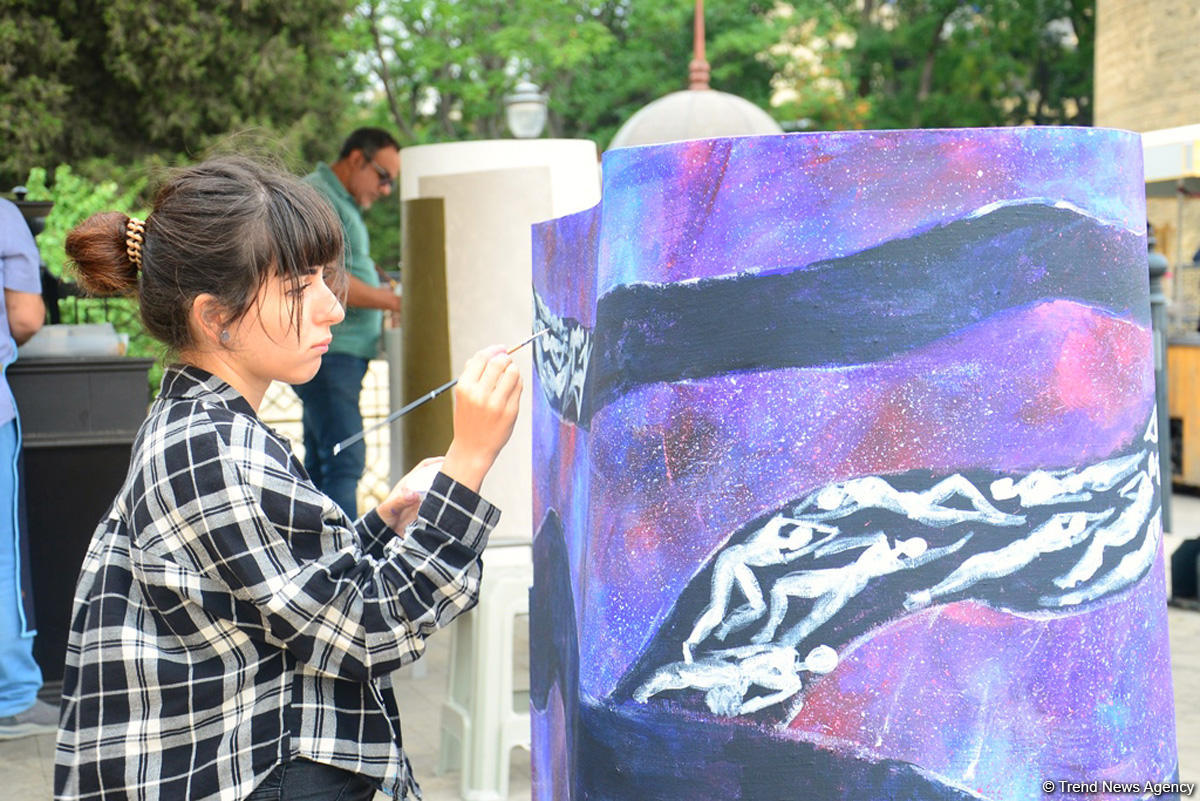 В рамках Фестиваля Насими стартовал фестиваль "Девичья башня" (ФОТО)