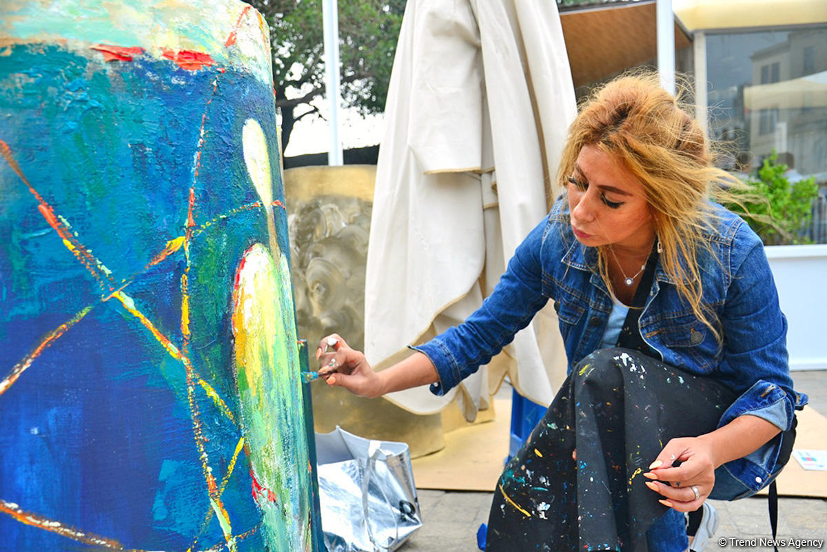 В рамках Фестиваля Насими стартовал фестиваль "Девичья башня" (ФОТО)