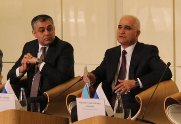 До 2020 года от Баку до российской границы будет построена новая автомагистраль - министр