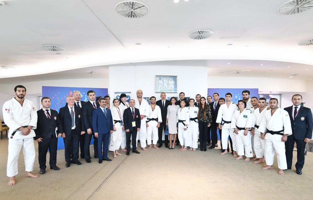 Президент и Первый вице-президент Азербайджана, президенты России и Монголии наблюдали за смешанными командными соревнованиями ЧМ по дзюдо в Баку (ФОТО)