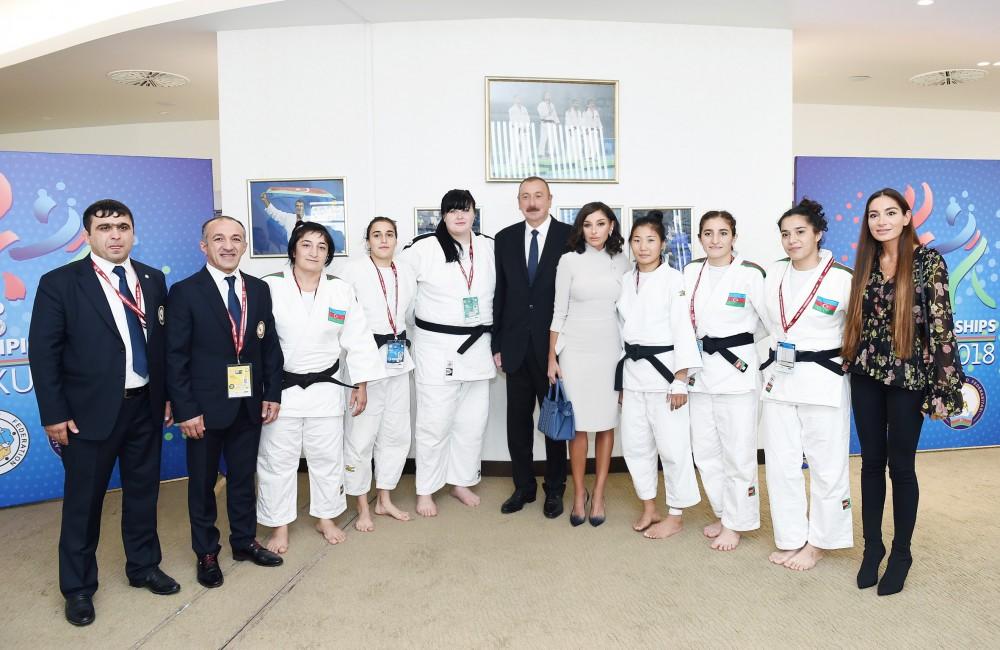 Президент и Первый вице-президент Азербайджана, президенты России и Монголии наблюдали за смешанными командными соревнованиями ЧМ по дзюдо в Баку (ФОТО)