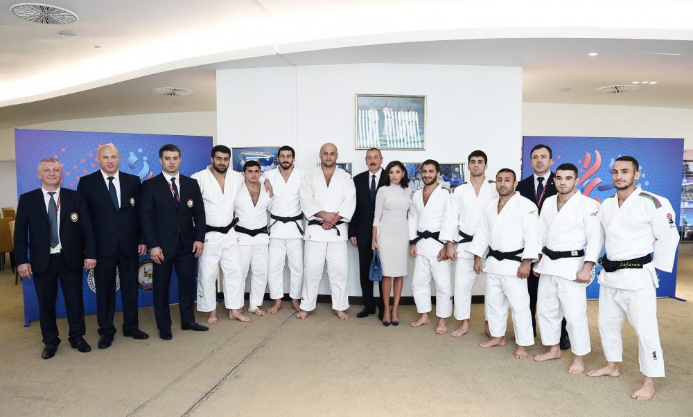 Президент и Первый вице-президент Азербайджана, президенты России и Монголии наблюдали за смешанными командными соревнованиями ЧМ по дзюдо в Баку (ФОТО)
