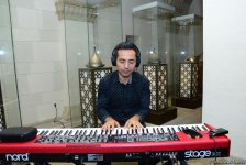 В рамках Фестиваля Насими представлен потрясающий музыкальный проект "Из семи дней" (ФОТО)