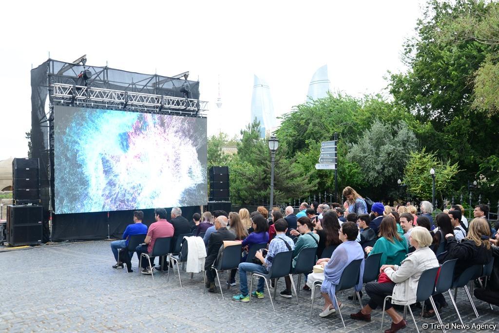 В рамках Фестиваля Насими представлен потрясающий музыкальный проект "Из семи дней" (ФОТО)