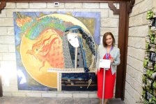 Вице-президент Фонда Гейдара Алиева Лейла Алиева и президент Baku Media Center Арзу Алиева посетили выставку "От отходов к искусству" (ФОТО)