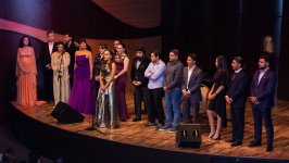 Захра Бадалбейли создает свою судьбу: Полные энергии чакры и бесконечное вдохновение (ВИДЕО, ФОТО)