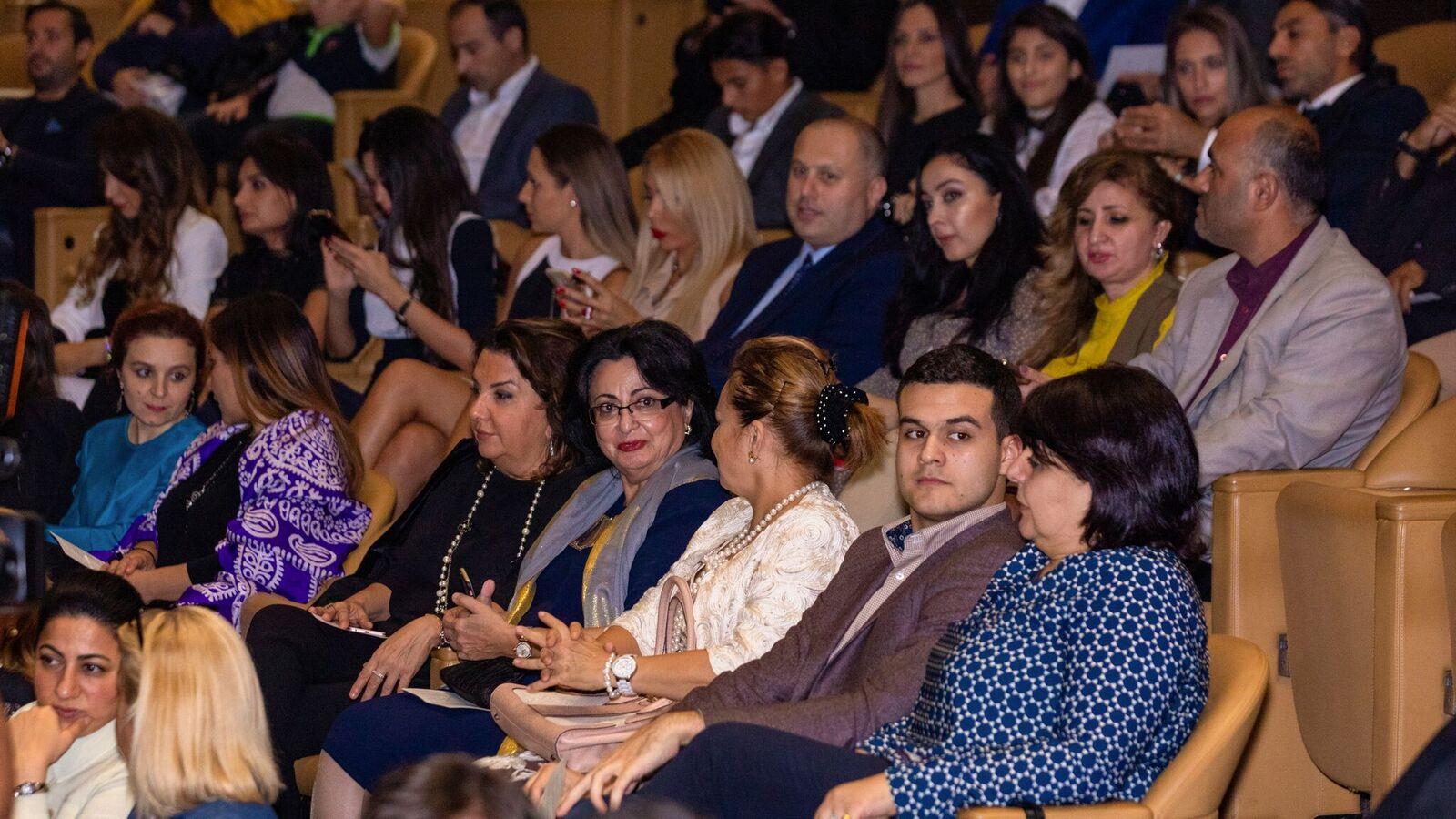 Захра Бадалбейли создает свою судьбу: Полные энергии чакры и бесконечное вдохновение (ВИДЕО, ФОТО)