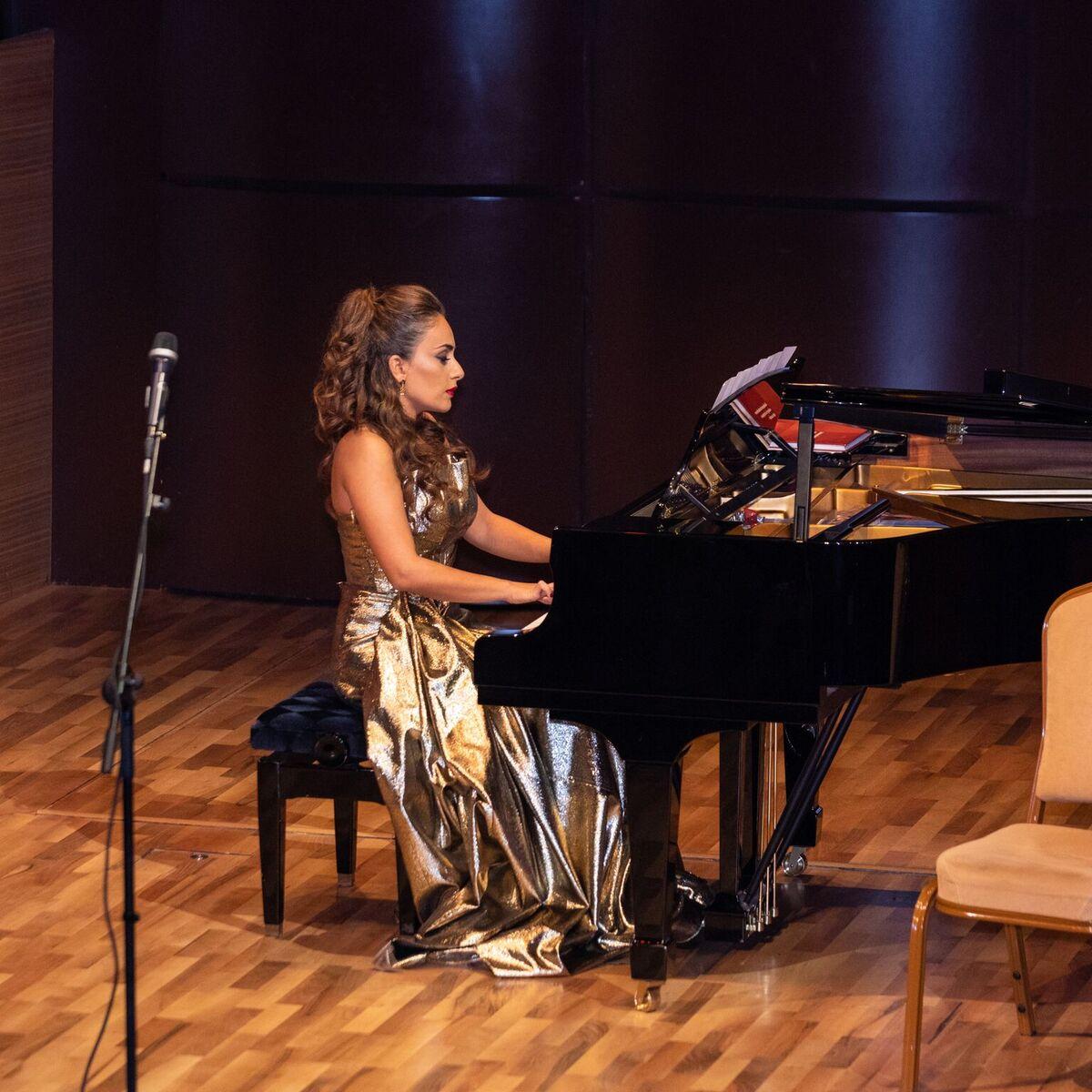 Захра Бадалбейли создает свою судьбу: Полные энергии чакры и бесконечное вдохновение (ВИДЕО, ФОТО)