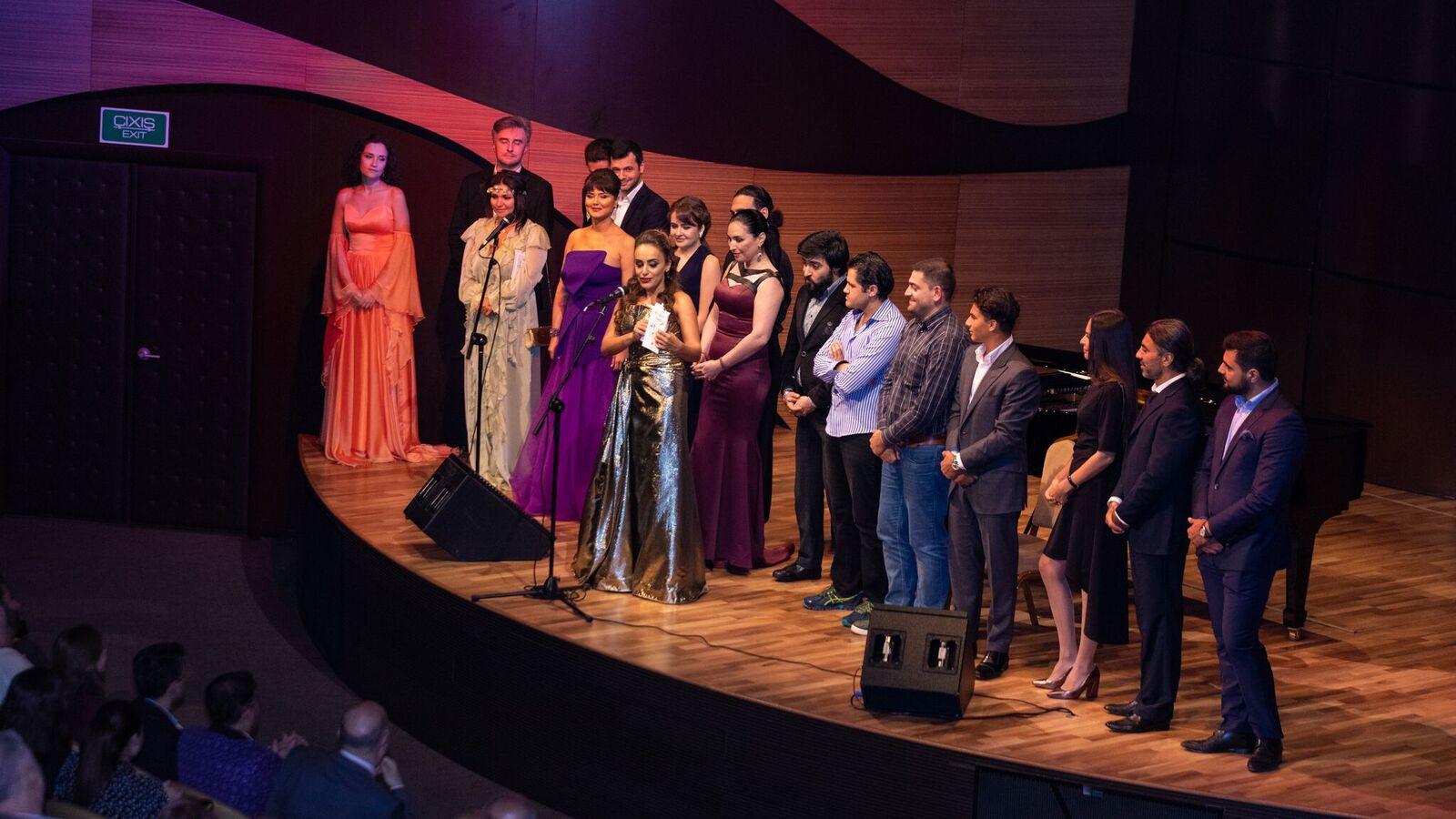 Захра Бадалбейли создает свою судьбу: Полные энергии чакры и бесконечное вдохновение (ВИДЕО, ФОТО)