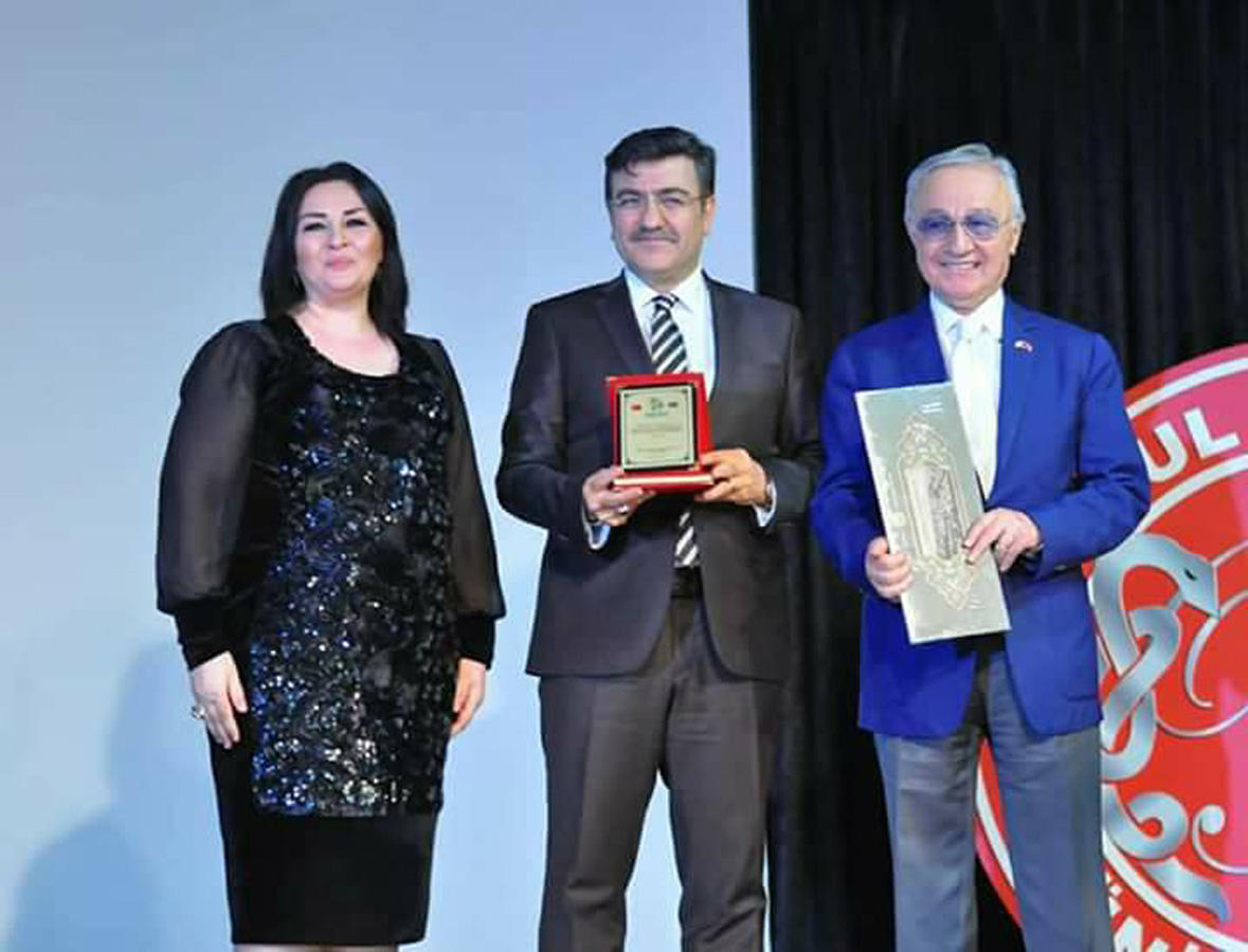 Айбениз Гашимова отметит двойной юбилей праздничным концертом (ФОТО)