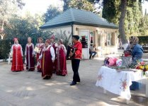 В Азербайджане отметили день рождения Сергея Есенина (ФОТО)