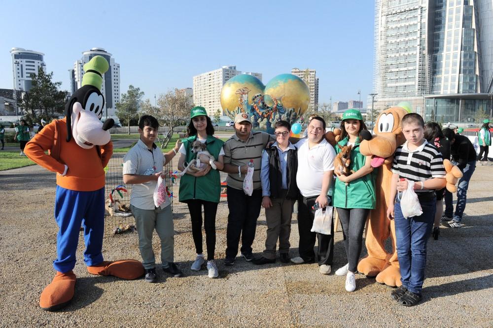 Вице-президент Фонда Гейдара Алиева Лейла Алиева приняла участие в мероприятии, посвященном Всемирному дню защиты животных (ФОТО)