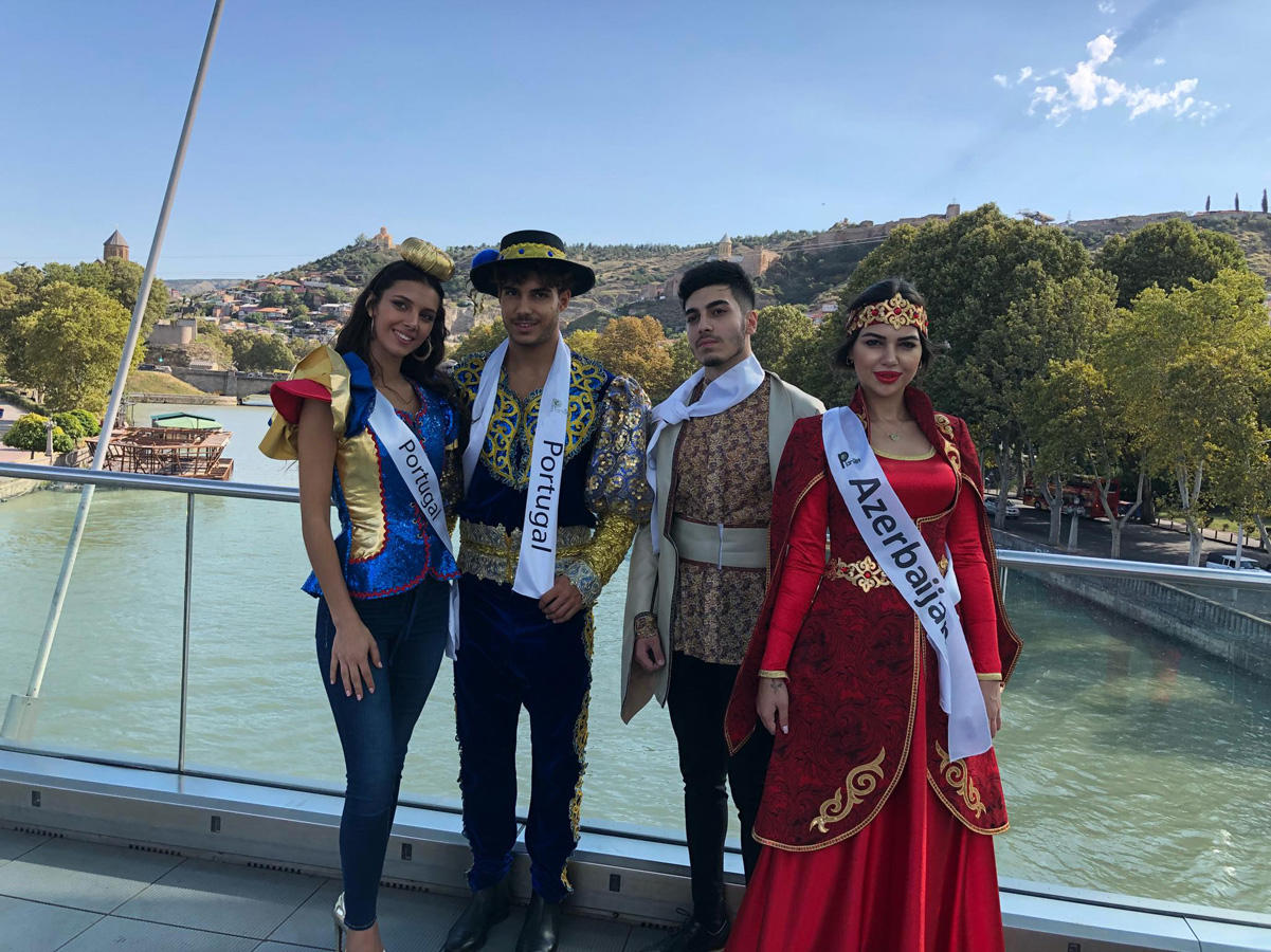 18-летний азербайджанец  признан самым красивым в мире (ФОТО)