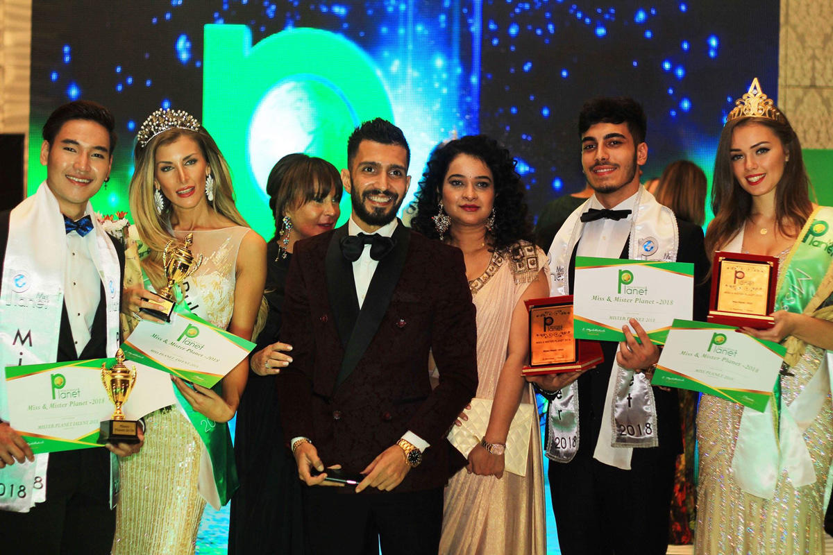 18-летний азербайджанец  признан самым красивым в мире (ФОТО)