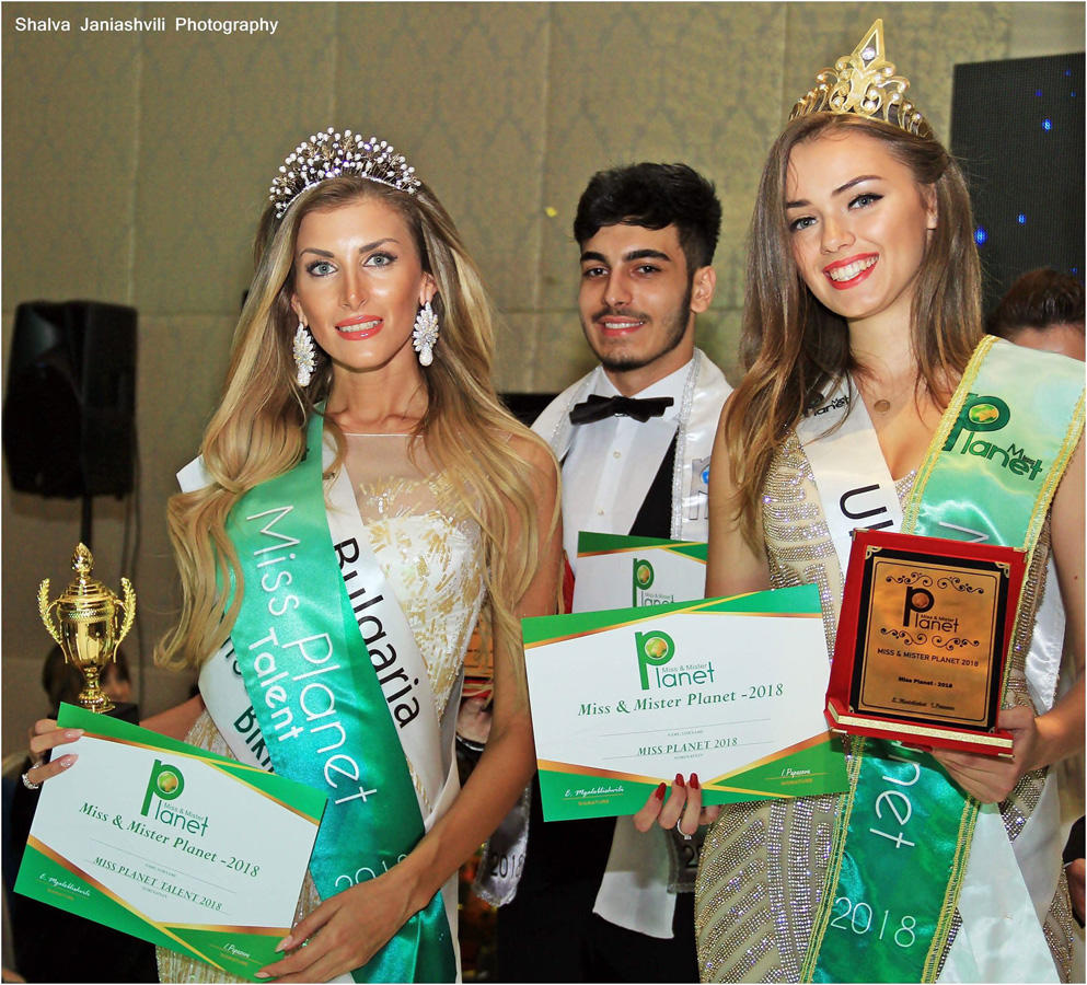 18-летний азербайджанец  признан самым красивым в мире (ФОТО)