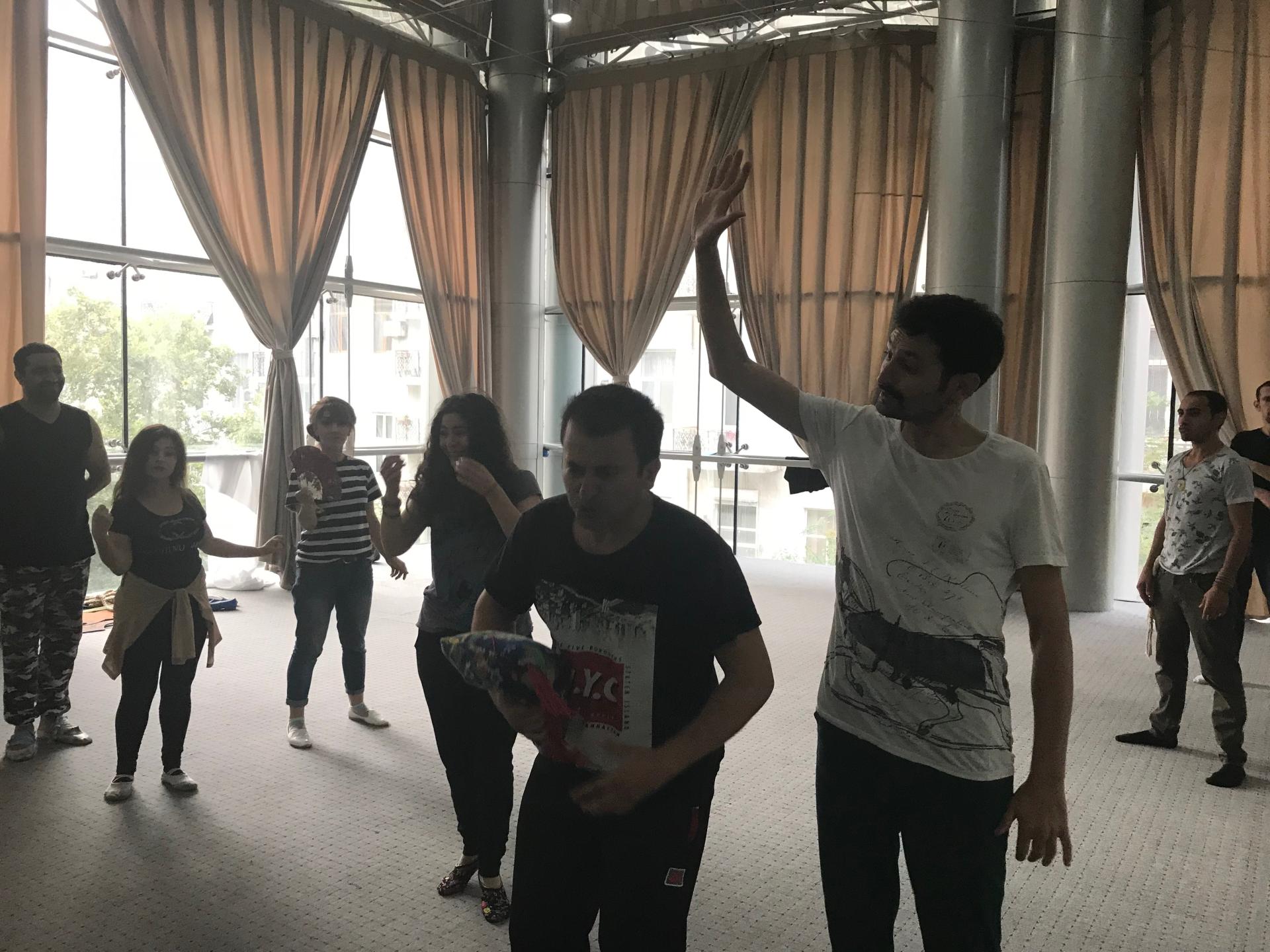 Похищения короля по-азербайджански (ФОТО)