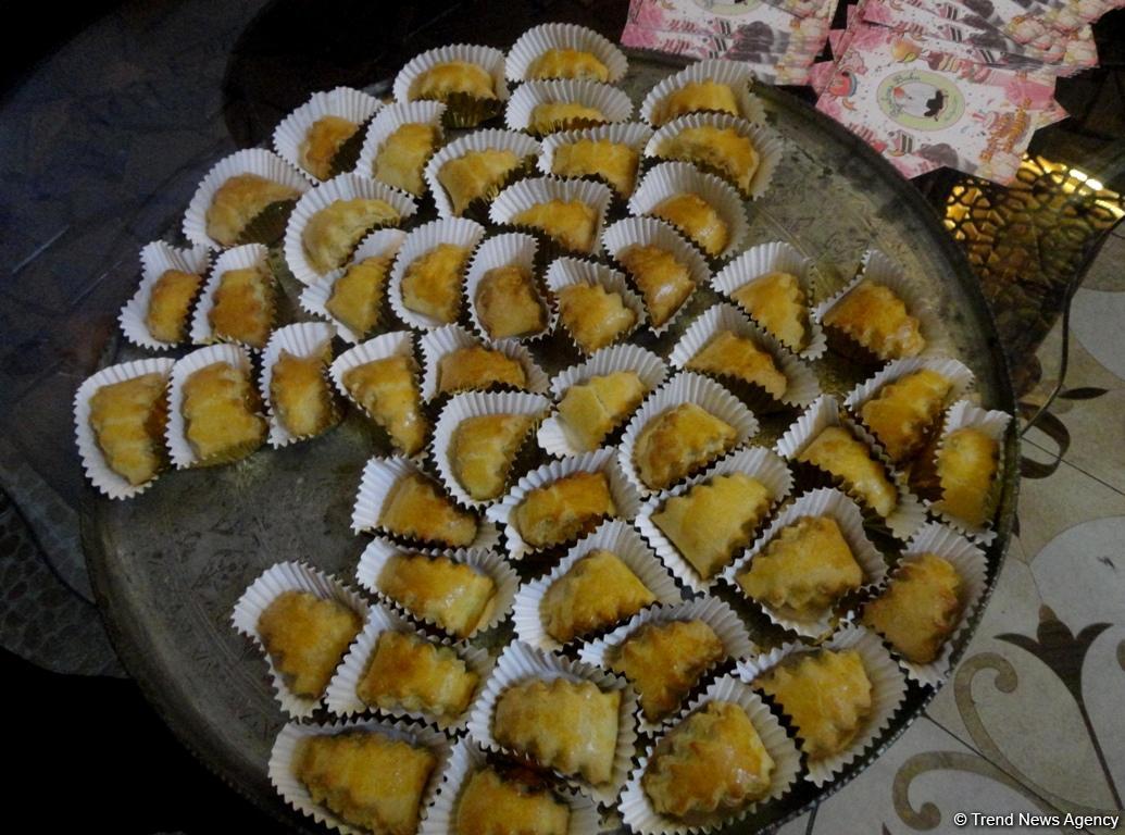 Очень вкусно! В Баку представлены уникальные блюда Иреванской кухни (ФОТО)