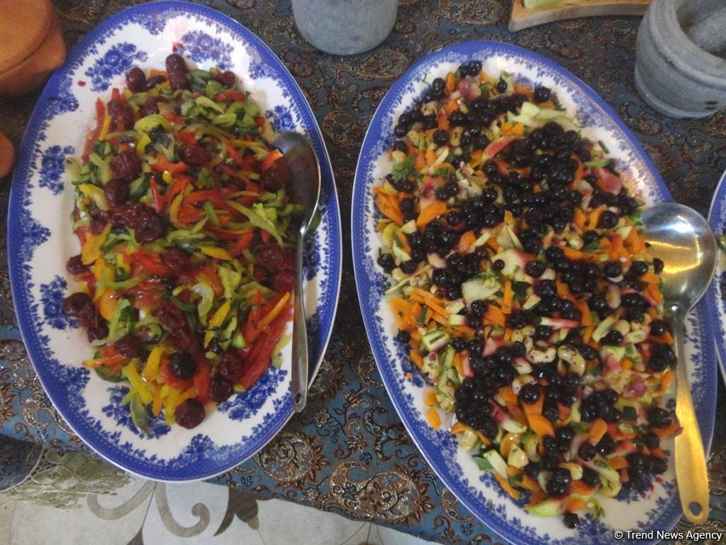 Очень вкусно! В Баку представлены уникальные блюда Иреванской кухни (ФОТО)