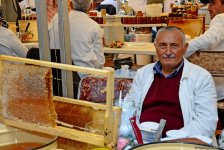 В Баку проходит очередная ярмарка меда (ФОТОРЕПОРТАЖ)