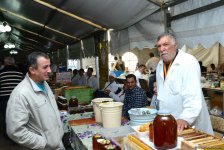 В Баку проходит очередная ярмарка меда (ФОТОРЕПОРТАЖ)