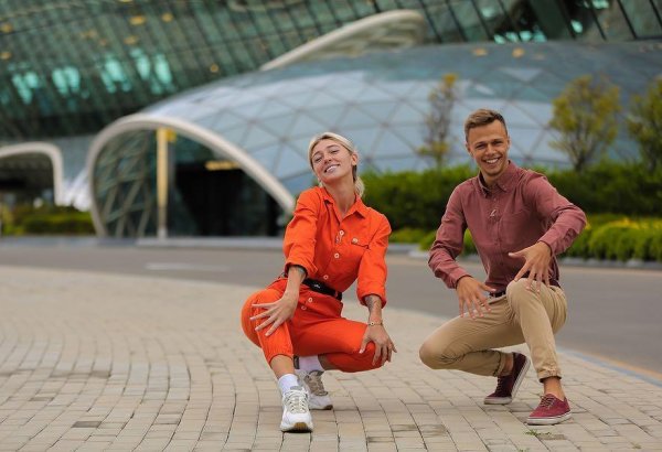 Погрузиться в грязевой вулкан и пройти обряд избавления от страхов: "Орел и решка" вновь в Баку (ФОТО)