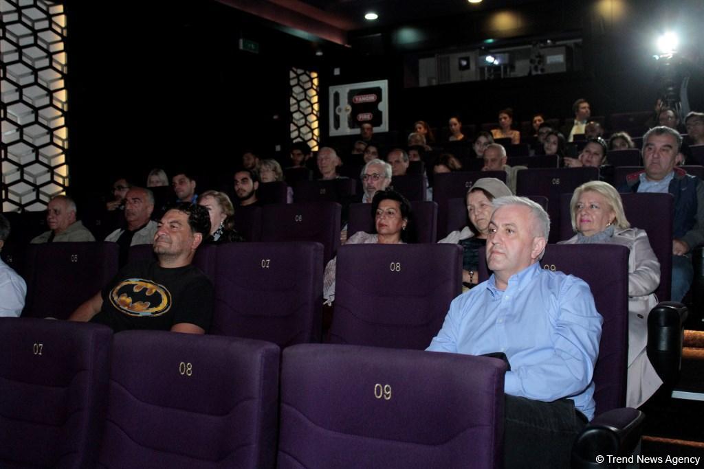В Баку состоялась премьера фильма литовского режиссера Арунаса Матялиса "Удивительные неудачники: Другой мир" (ФОТО)