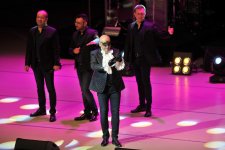 В Центре Гейдара Алиева состоялся потрясающий концерт первой в мире арт-группы "Хор Турецкого" (ФОТО)