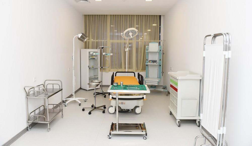 Президент Ильхам Алиев и Первая леди Мехрибан Алиева приняли участие в открытии Губинской районной центральной больницы (ФОТО)