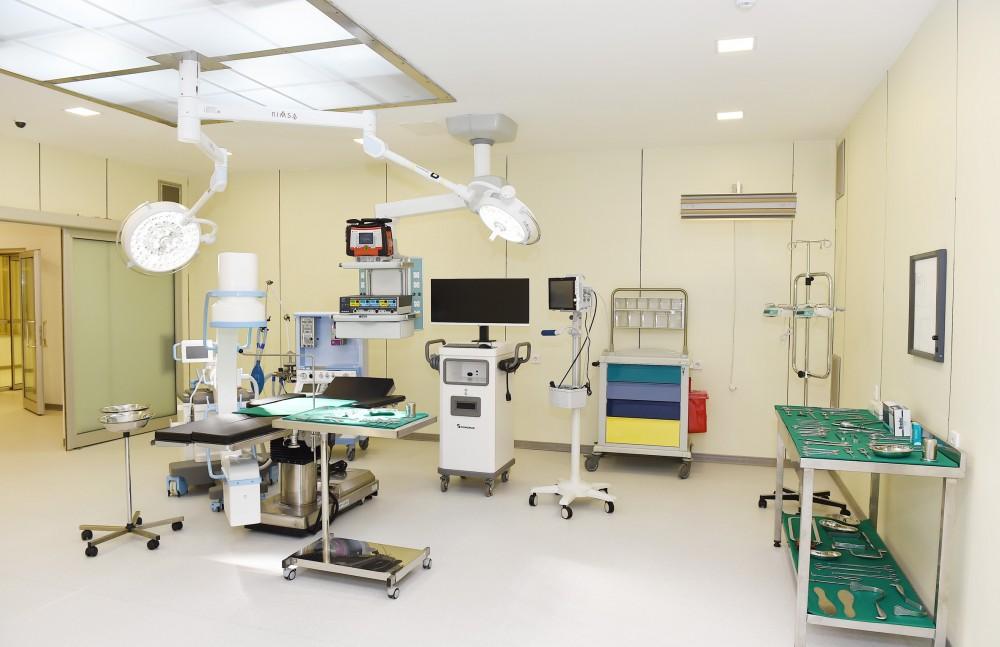 Президент Ильхам Алиев и Первая леди Мехрибан Алиева приняли участие в открытии Губинской районной центральной больницы (ФОТО)