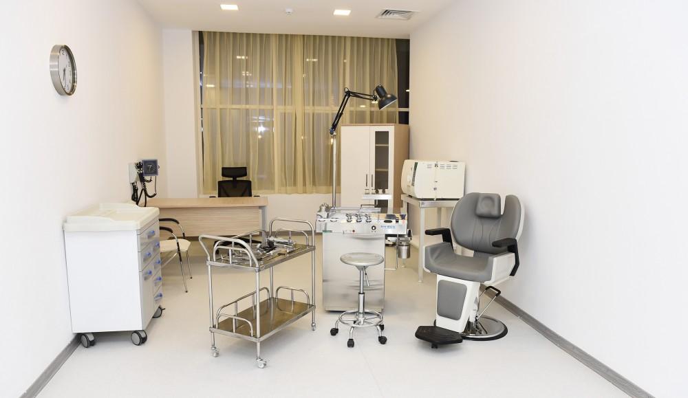 Президент Ильхам Алиев и Первая леди Мехрибан Алиева приняли участие в открытии Губинской районной центральной больницы (ФОТО)