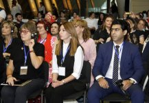 Декоративное искусство и интерьер в Баку международного масштаба (ФОТО)