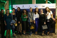 Человек на Луне, или Райан Гослинг с бакинцами (ВИДЕО, ФОТО)