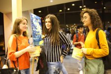 Человек на Луне, или Райан Гослинг с бакинцами (ВИДЕО, ФОТО)