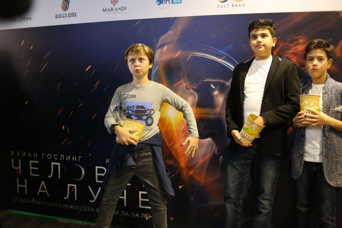 Человек на Луне, или Райан Гослинг с бакинцами (ВИДЕО, ФОТО)