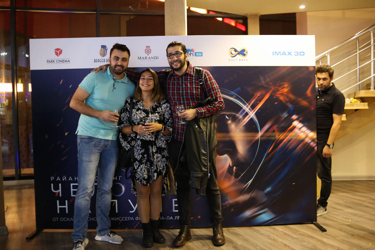 Человек на Луне, или Райан Гослинг с бакинцами (ВИДЕО, ФОТО)