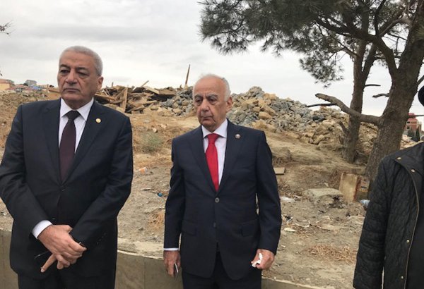 В Бадамдарской оползневой зоне будут снесены 11 домов - Гаджибала Абуталыбов