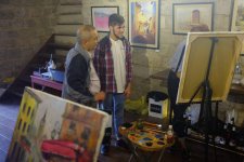 Яркая прогулка по Великобритании не уезжая из Баку (ФОТО)