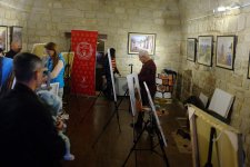 Яркая прогулка по Великобритании не уезжая из Баку (ФОТО)