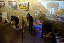 Яркая прогулка по Великобритании не уезжая из Баку (ФОТО)