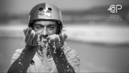 Российский вейкбордист прокатился по азербайджанскому Мертвому морю (ВИДЕО, ФОТО)