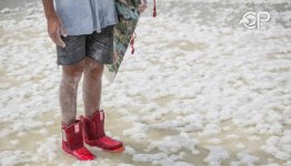 Российский вейкбордист прокатился по азербайджанскому Мертвому морю (ВИДЕО, ФОТО)