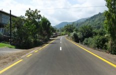 Президент Ильхам Алиев и Первая леди Мехрибан Алиева приняли участие в открытии после реконструкции автодороги в Лянкяране (ФОТО)