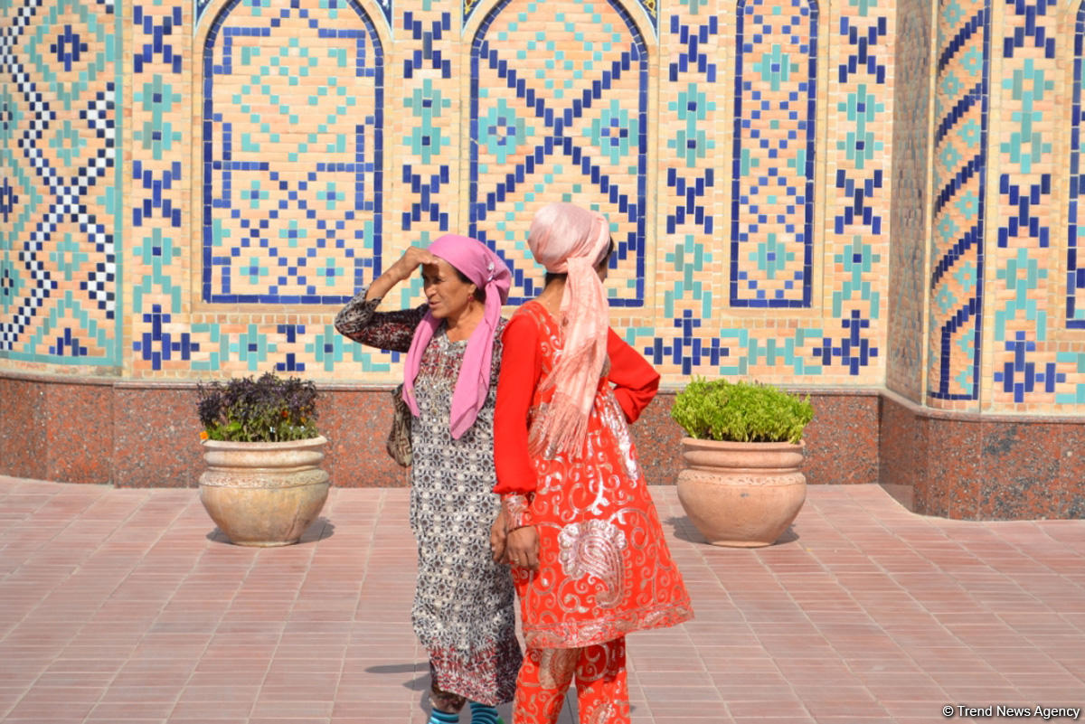 Азербайджанский путешественник в Самарканде -  на скорости в 230 км/час… (ФОТО)