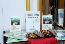 Укрепление взаимоотношений с Азербайджаном - ключевое направление внешней политики Туркменистана - посол (ФОТО)