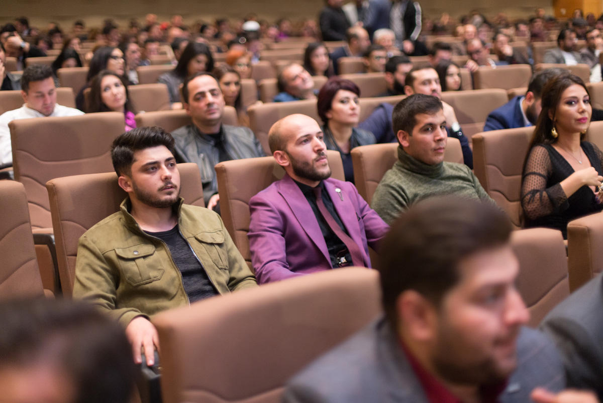 Скряга Гара и транжира Нигяр – кто победит? Гала-вечер комедии (ВИДЕО, ФОТО)