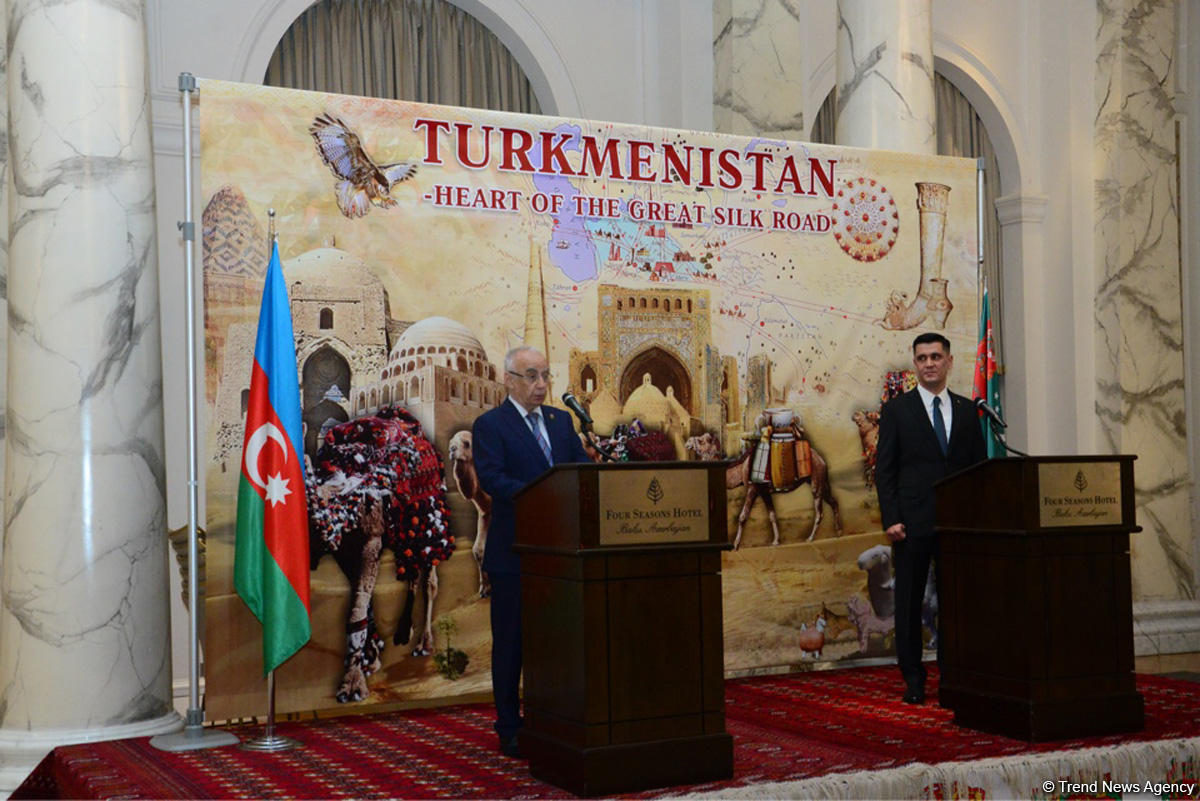 Укрепление взаимоотношений с Азербайджаном - ключевое направление внешней политики Туркменистана - посол (ФОТО)