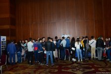 В Баку проходит образовательная выставка университетов США (ФОТО)