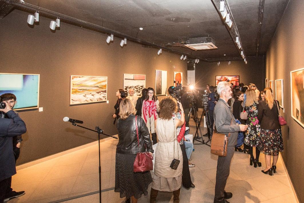 В Баку в галерее YAY состоялось открытие выставки "Функция. Структура. Изменение" (ФОТО)